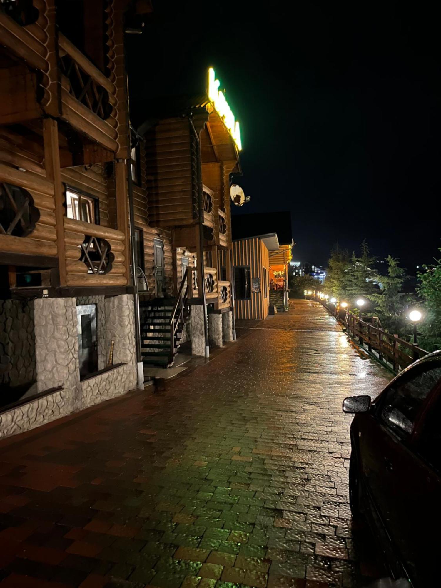 Hotel Krucha à Bukovel Extérieur photo